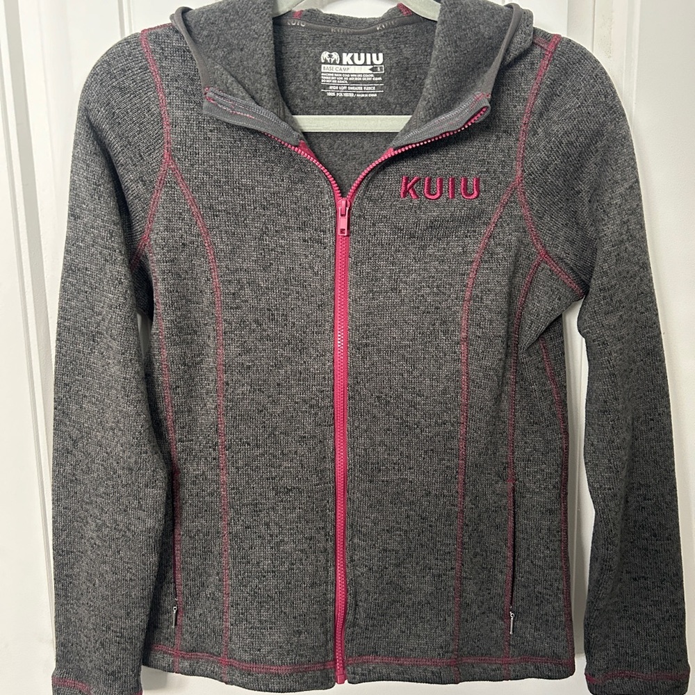 KUIU Women's Base Camp Fleece Hooded Sweater